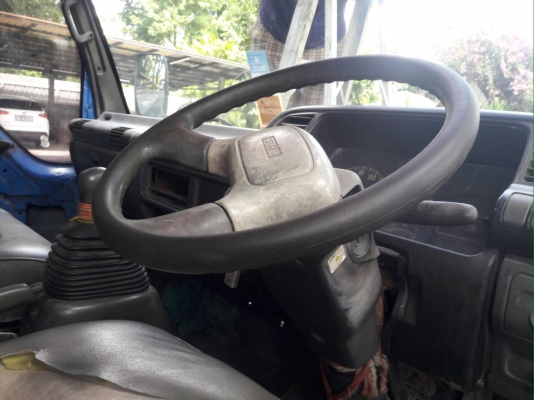 ขาย6ล้อ isuzu NPR130แรง ปี44 ยาว5.5.ม ขาย6ล้อ isuzu NPR130แรง ปี44 ยาว5.5.ม