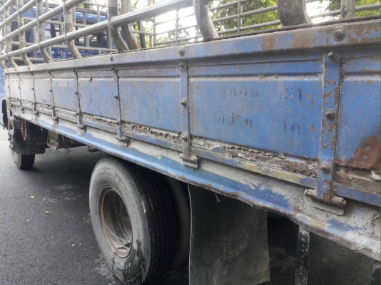 ขาย6ล้อ isuzu NPR130แรง ปี44 ยาว5.5.ม ขาย6ล้อ isuzu NPR130แรง ปี44 ยาว5.5.ม