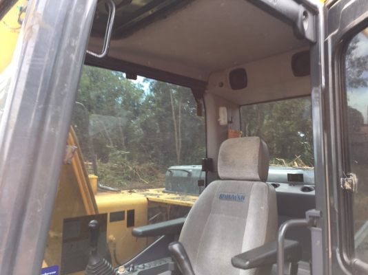 รถขุดPC130-8 เล่มทะเบียน รถทำงานมา 7060.ชั่วโมง เฟมอย่างเดียวที่บางค้องทำใหม่