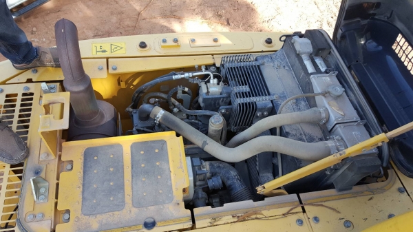 รถขุดPC130-8 เล่มทะเบียน รถทำงานมา 7060.ชั่วโมง เฟมอย่างเดียวที่บางค้องทำใหม่