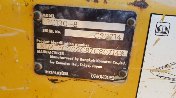 รถขุดPC130-8 เล่มทะเบียน รถทำงานมา 7060.ชั่วโมง เฟมอย่างเดียวที่บางค้องทำใหม่