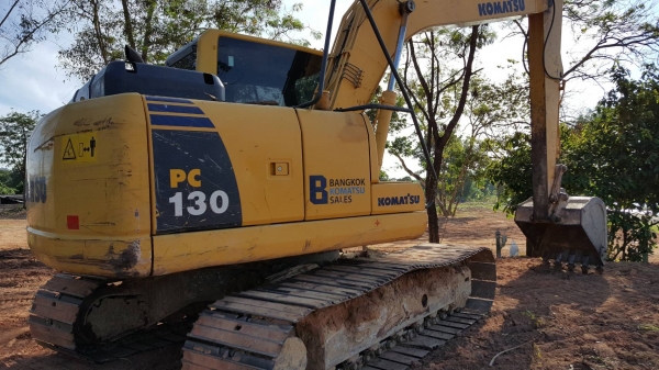 รถขุดPC130-8 เล่มทะเบียน รถทำงานมา 7060.ชั่วโมง เฟมอย่างเดียวที่บางค้องทำใหม่