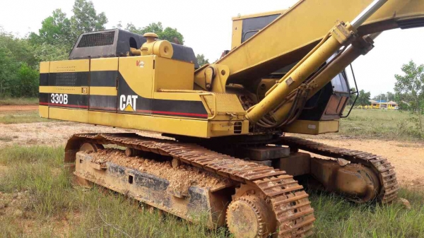 ขายรถขุดใหญ่ CAT330B สภาพดี สวย