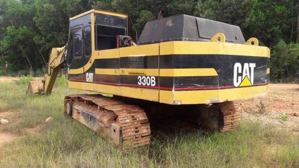 ขายรถขุดใหญ่ CAT330B สภาพดี สวย