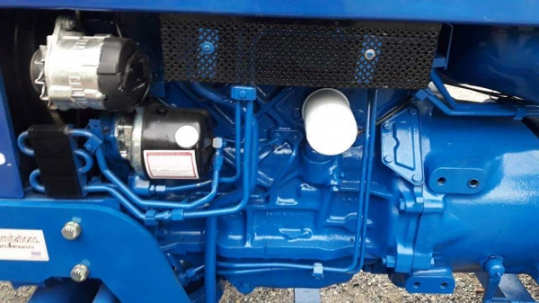 ขายรถไถฟอร์ด  6610   พร้อมชุดใบมีดดันหน้า