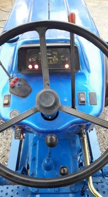 ขายรถไถฟอร์ด  6610   พร้อมชุดใบมีดดันหน้า