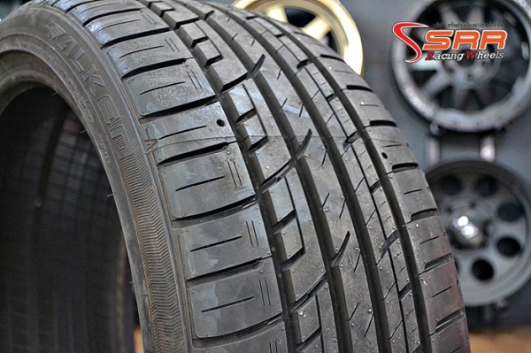 FALKEN PT722 245/35R20 ปี16 เส้นละ 3,900 บาท FALKEN PT722 245/35R20 ปี16 เส้นละ 3,900 บาท