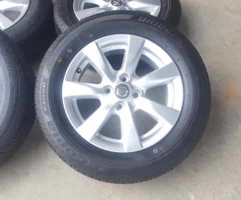 ขายล้อNISSAN ALMERA VL ยางป้ายแดงปี17  4 ล้อ