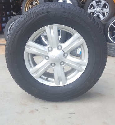 ขายล้อISUZU Mu-X ขอบ17 พร้อมยาง ปี15  4 ล้อ