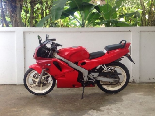 Honda NSR 150rr 2 จังหวะ รถในตำนาน ปี38 เครื่องดีมาก(รถเทิรน์หน้าร้าน) Honda NSR 150rr 2 จังหวะ รถในตำนาน ปี38 เครื่องดีมาก(รถเทิรน์หน้าร้าน)