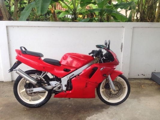 Honda NSR 150rr 2 จังหวะ รถในตำนาน ปี38 เครื่องดีมาก(รถเทิรน์หน้าร้าน) Honda NSR 150rr 2 จังหวะ รถในตำนาน ปี38 เครื่องดีมาก(รถเทิรน์หน้าร้าน)