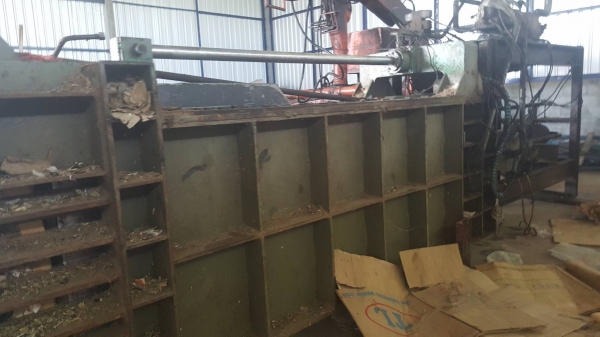 ขาย เครื่องอัด วัสดุรีไซเคิลแบบฝังแนวนอน อุปกรณ์ครบติดตั้ง ราคาต่อรองได้ ขาย เครื่องอัด วัสดุรีไซเคิลแบบฝังแนวนอน อุปกรณ์ครบติดตั้ง ราคาต่อรองได้