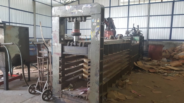 ขาย เครื่องอัด วัสดุรีไซเคิลแบบฝังแนวนอน อุปกรณ์ครบติดตั้ง ราคาต่อรองได้ ขาย เครื่องอัด วัสดุรีไซเคิลแบบฝังแนวนอน อุปกรณ์ครบติดตั้ง ราคาต่อรองได้