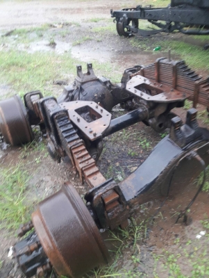 ชุดเพลาแท่นพร้อมแหนบ HINO F17 ชุดเพลาแท่นพร้อมแหนบ HINO F17