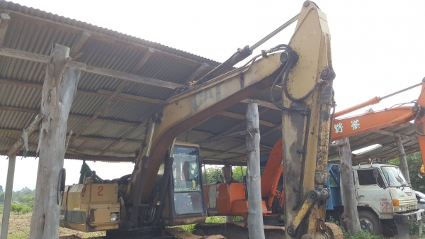 ขาย แบคโฮ CAT E120B เครื่องเดิม ปั้มดี เอวไม่หลวม ช่วงล่างโซ่ไม่สวย โรลเลอร์ต้องเปลี่ยน 6 อัน เอกสารใบซื้อขาย ขาย แบคโฮ CAT E120B เครื่องเดิม ปั้มดี เอวไม่หลวม ช่วงล่างโซ่ไม่สวย โรลเลอร์ต้องเปลี่ยน 6 อัน เอกสารใบซื้อขาย