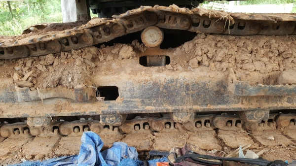 ขาย แบคโฮ CAT E120B เครื่องเดิม ปั้มดี เอวไม่หลวม ช่วงล่างโซ่ไม่สวย โรลเลอร์ต้องเปลี่ยน 6 อัน เอกสารใบซื้อขาย ขาย แบคโฮ CAT E120B เครื่องเดิม ปั้มดี เอวไม่หลวม ช่วงล่างโซ่ไม่สวย โรลเลอร์ต้องเปลี่ยน 6 อัน เอกสารใบซื้อขาย