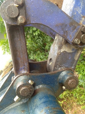 บุ้งกี๋รถแม็คโครเล็ก