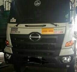 สิบล้อ ฮีโน่ VECTOR 380ปี58 แม่ลูก.ดั้มสามมิต 3คาน รถห้าง มือเดียวป้ายเเดง สภาพดีสวยจัดใช้งานน้อย สภาพพร้อมใช้สุดๆ เล่ม,ทะเบียน พร้อมโอน ขาย 3,150,000บ.รถสวยๆพร้อมใช้งาน