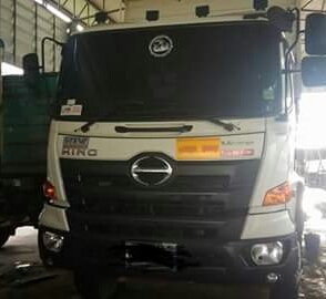 สิบล้อ ฮีโน่ VECTOR 380ปี58 แม่ลูก.ดั้มสามมิต 3คาน รถห้าง มือเดียวป้ายเเดง สภาพดีสวยจัดใช้งานน้อย สภาพพร้อมใช้สุดๆ เล่ม,ทะเบียน พร้อมโอน ขาย 3,150,000บ.รถสวยๆพร้อมใช้งาน