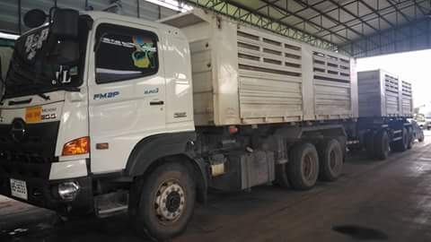 สิบล้อ ฮีโน่ VECTOR 380ปี58 แม่ลูก.ดั้มสามมิต 3คาน รถห้าง มือเดียวป้ายเเดง สภาพดีสวยจัดใช้งานน้อย สภาพพร้อมใช้สุดๆ เล่ม,ทะเบียน พร้อมโอน ขาย 3,150,000บ.รถสวยๆพร้อมใช้งาน