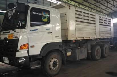 สิบล้อ ฮีโน่ VECTOR 380ปี58 แม่ลูก.ดั้มสามมิต 3คาน รถห้าง มือเดียวป้ายเเดง สภาพดีสวยจัดใช้งานน้อย สภาพพร้อมใช้สุดๆ เล่ม,ทะเบียน พร้อมโอน ขาย 3,150,000บ.รถสวยๆพร้อมใช้งาน