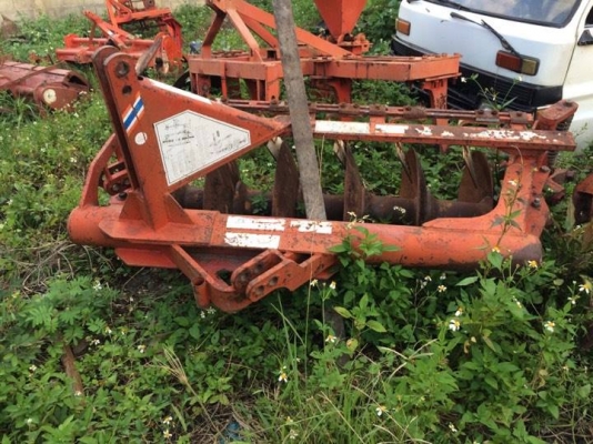 kubota m6040 พร้อมอุปกรณ์ รถปี56