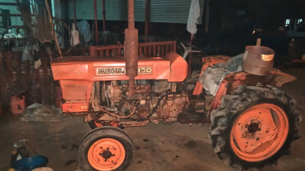 รถไถคูโบต้ารุ่นL2000