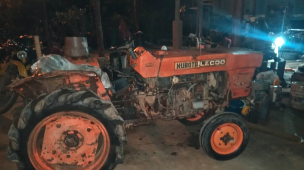 รถไถคูโบต้ารุ่นL2000