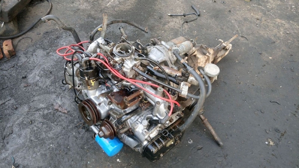 ขายเครื่องยนต์ subaru  boxer สูบนอนคาร์บูพร้อมใช้