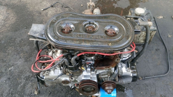 ขายเครื่องยนต์ subaru  boxer สูบนอนคาร์บูพร้อมใช้