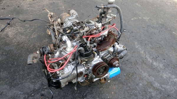 ขายเครื่องยนต์ subaru  boxer สูบนอนคาร์บูพร้อมใช้