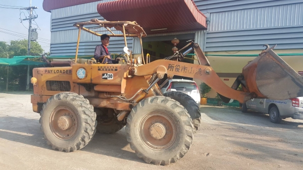 ขายรถตัก JH30B สภาพดี พร้อมใช้งาน