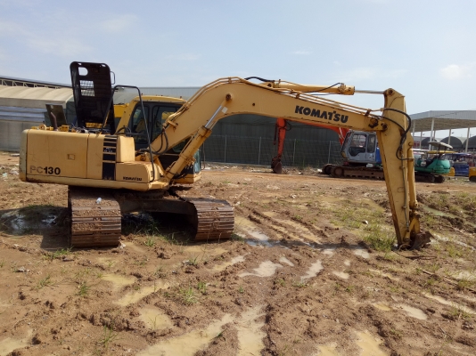 รถขุดมือสอง