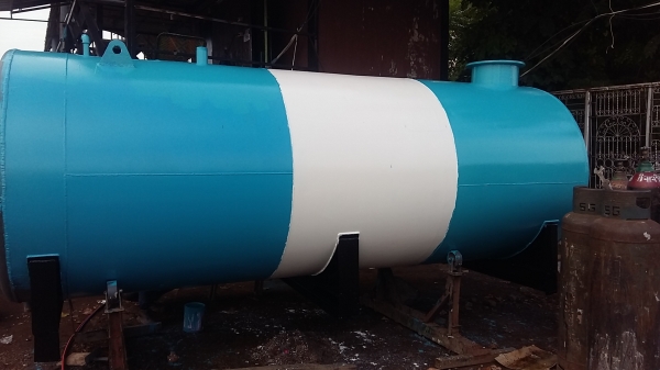 ขาย ถังน้ำแรงดัน 7000ลิตร เหล็กหนา 8มิล ข้างในทาอีพ็อกซี่ สวย พร้อมใช้งานค่ะ