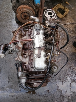 เครื่องยนต์ อิซุสุ  C190 สวยๆไม่มีไอ