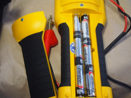 เครื่องหาจุดช๊อตหรือขาดในสาย RISER BOND 1550 LEXXI T810 Made in England วัดได้3กิโลเมตร เครื่องหาจุดช๊อตหรือขาดในสาย RISER BOND 1550 LEXXI T810 Made in England วัดได้3กิโลเมตร