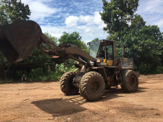 ขายรถตักล้อยาง KOMATSU WA300-1