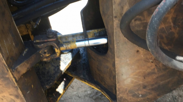 ขายรถตักล้อยาง KOMATSU WA300-1