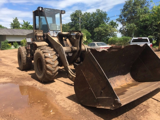 ขายรถตักล้อยาง KOMATSU WA300-1