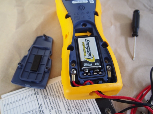 เครื่องเช็คสัญญาณโทรศัพท์และหาจุดขาดได้ในตัว Fluke TS54