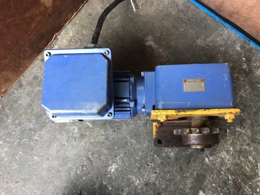 ขายมอเตอร์เกียร์ Hyponic drive Sumitomo 1/3HP. 380V มีระบบเบรคในตัว อัตราทด 1:120 เพลาออกประมาณ 12รอบต่อนาที สภาพสวยมาก หมุนนิ่ม พร้อมใช้งาน