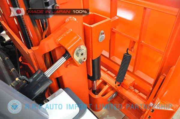 ขายรถโฟล์คลิฟท์มือสอง TOYOTA รุ่น 7FD25-30842 นำเข้าจากประเทศญี่ปุ่น 100\% ไม่เคยใช้งานในไทย