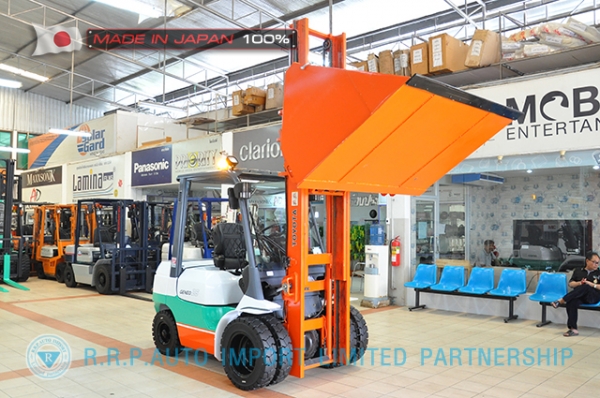 ขายรถโฟล์คลิฟท์มือสอง TOYOTA รุ่น 7FD25-30842 นำเข้าจากประเทศญี่ปุ่น 100\% ไม่เคยใช้งานในไทย