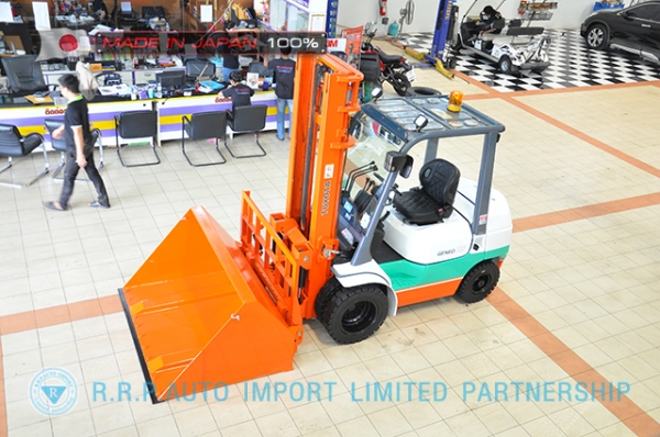 ขายรถโฟล์คลิฟท์มือสอง TOYOTA รุ่น 7FD25-30842 นำเข้าจากประเทศญี่ปุ่น 100\% ไม่เคยใช้งานในไทย