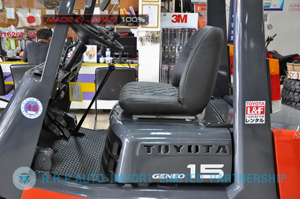ขายรถโฟล์คลิฟท์มือสอง TOYOTA รุ่น 3FG15-14607 นำเข้าจากประเทศญี่ปุ่น 100\% ไม่เคยใช้งานในไทย