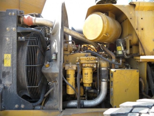 ขาย CAT 938G-2 รถสวยมาก นำเข้าจากญี่ปุ่น โทร.090-986-2521 อ๊อบ