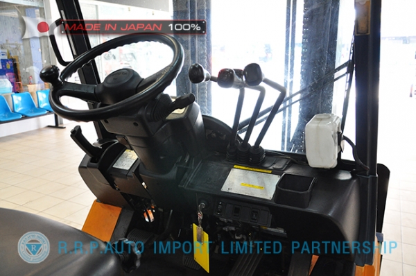 ขายรถโฟล์คลิฟท์มือสอง TOYOTA รุ่น 7FG25-11970 นำเข้าจากประเทศญี่ปุ่น 100\% ไม่เคยใช้งานในไทย