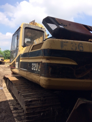 ขาย cat320L V2  7,xxx ชม เล่มทะเบียน เครื่องปั๊มดีเอวแน่นช่วงล่างเต็มไฟฟ้าครบ