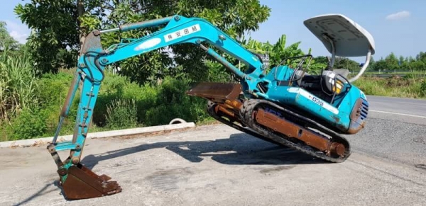 ขายด่วนรถแบคโฮคูโบต้าK35คอลโทลน้ำมันสั้นปั้มนี้วติดลายหัวกะแทกเทียบเท่าPC35รถนอกสถาพดีพร้อมใช้เพิ่งนำเข้ามายังไม่เคยใช้งานในไทยเลย