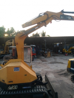 รถแบคโฮ HANIX S&amp;B30 รถเก่านอกพึ่งนำเข้ามา ยังไม่เคยใช้งานในไทย เป็นตัวเดียวกับ MITSUBISHI MX55  เครื่องดี ปั๊มดี เร็วแรงไม่โหลด แทรกยางใหม่แกะกล่อง ตัวเดินใหญ่ บูมอาร์มบูทสลักแน่น พร้อมใช้งาน มีเอกสารใบอินวอยซ์